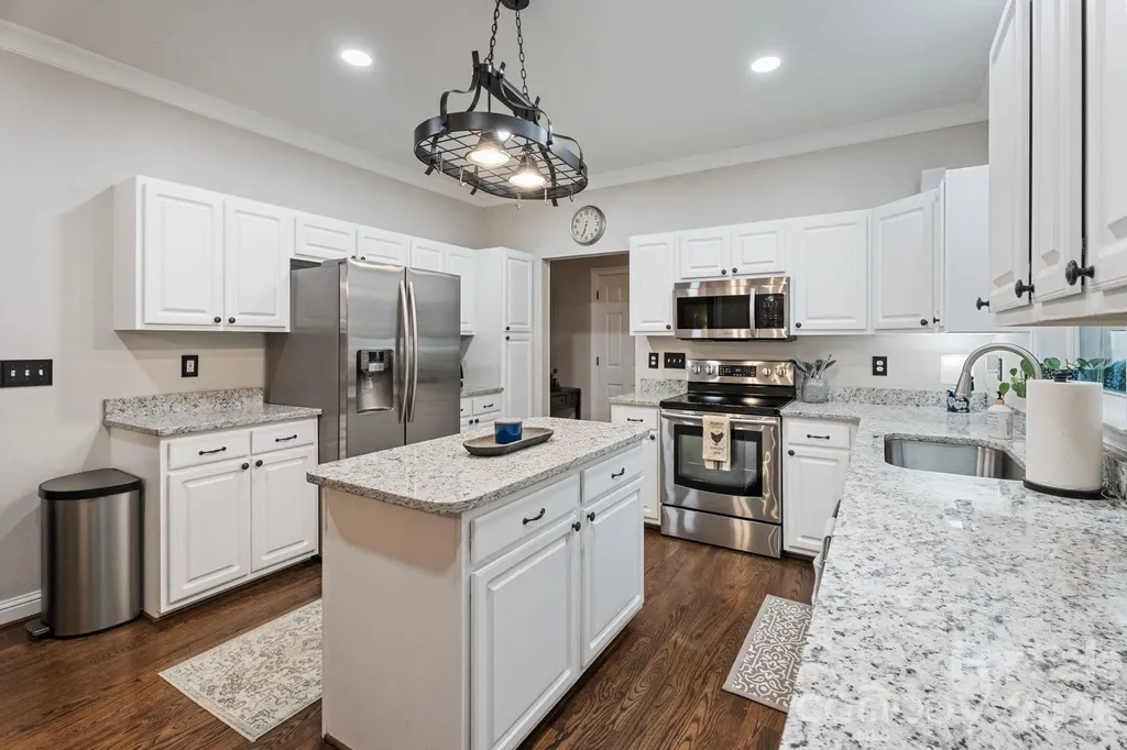 1744 Lowe Drive Catawba NC 28609