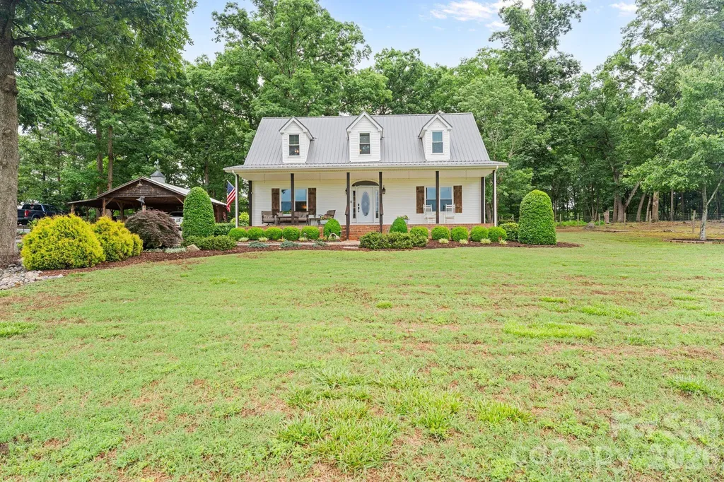 1744 Lowe Drive Catawba NC 28609