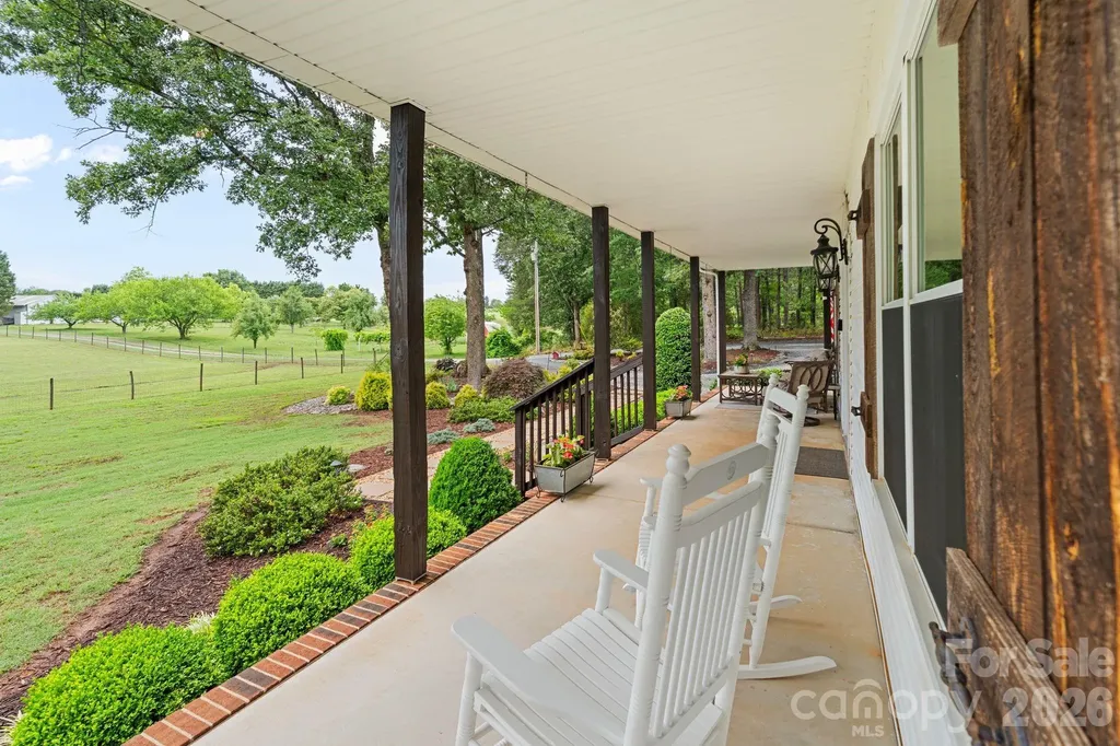1744 Lowe Drive Catawba NC 28609