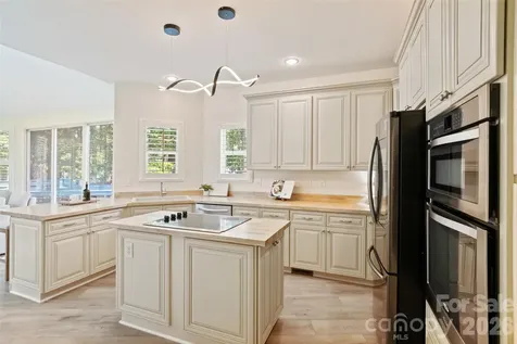3911 Sandy Point Drive York SC 29745