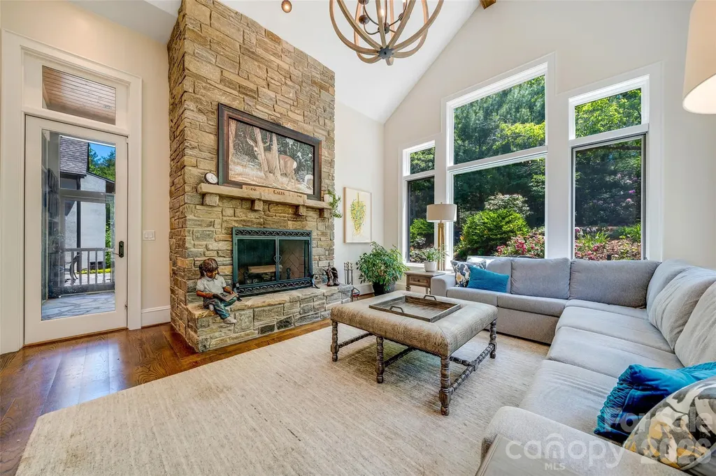 11 Beadle Lane Asheville NC 28803