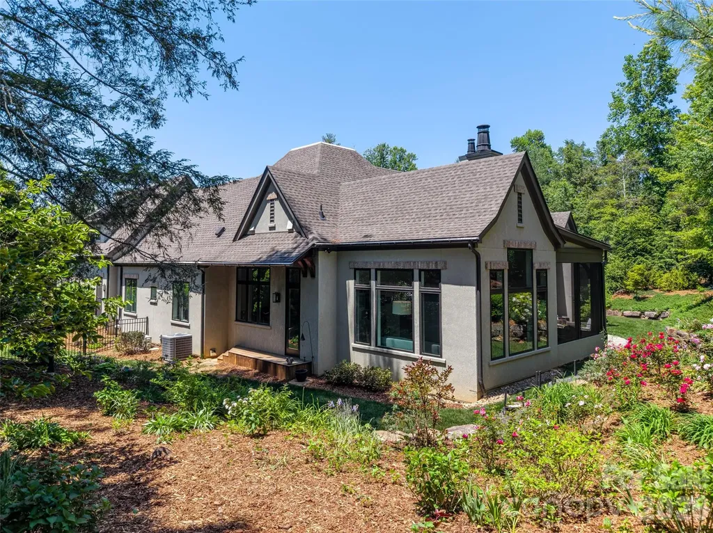 11 Beadle Lane Asheville NC 28803