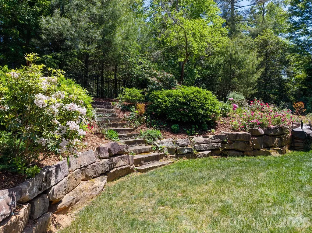 11 Beadle Lane Asheville NC 28803