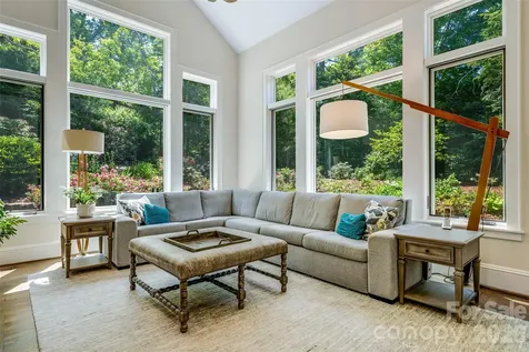 11 Beadle Lane Asheville NC 28803