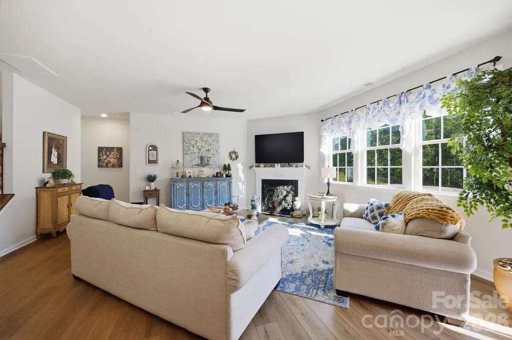 5688 Newton Way Maiden NC 28650
