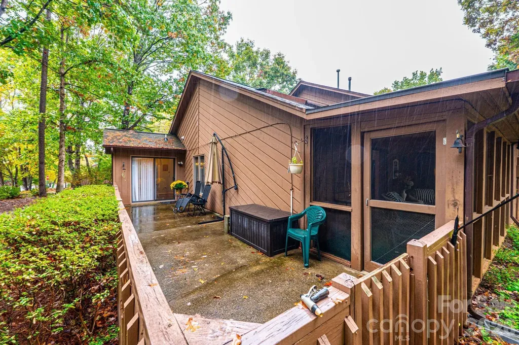 1788 12th Street NE Hickory NC 28601