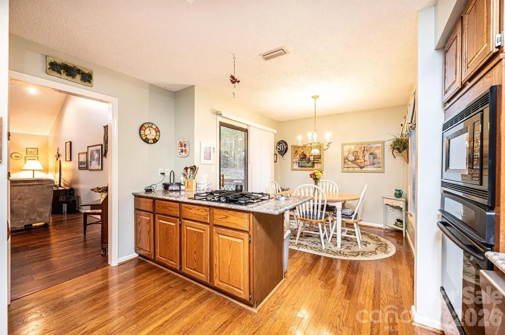 1788 12th Street NE Hickory NC 28601