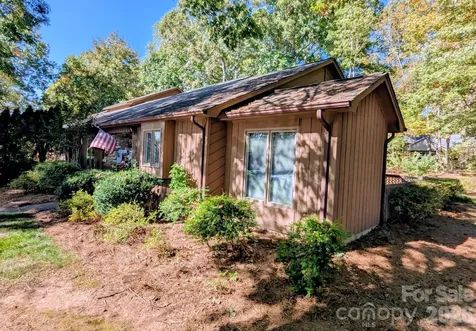 1788 12th Street NE Hickory NC 28601