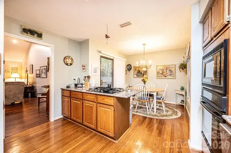 1788 12th Street NE Hickory NC 28601
