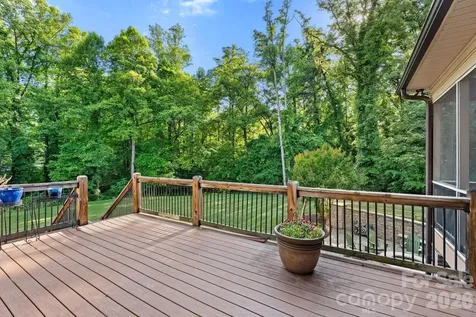 8050 Windswept Drive Belews Creek NC 27009