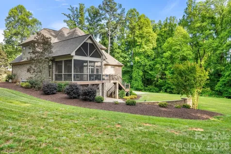 8050 Windswept Drive Belews Creek NC 27009