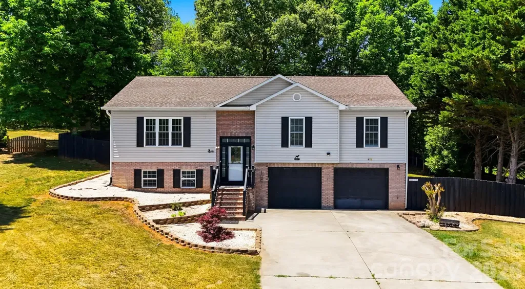 107 Cliffwood Drive Hudson NC 28638