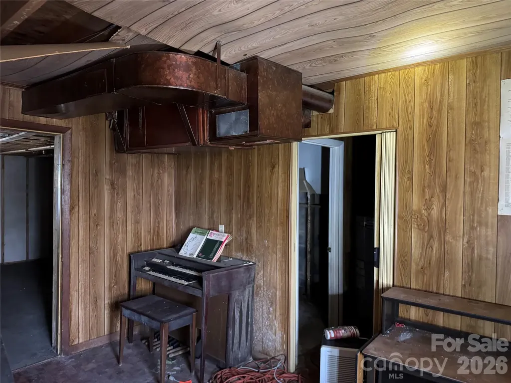 2085 Laurel Ridge N Maggie Valley NC 28751