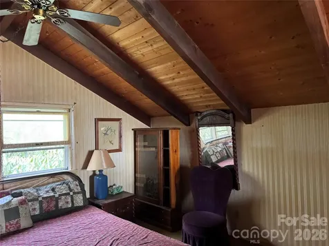 2085 Laurel Ridge N Maggie Valley NC 28751
