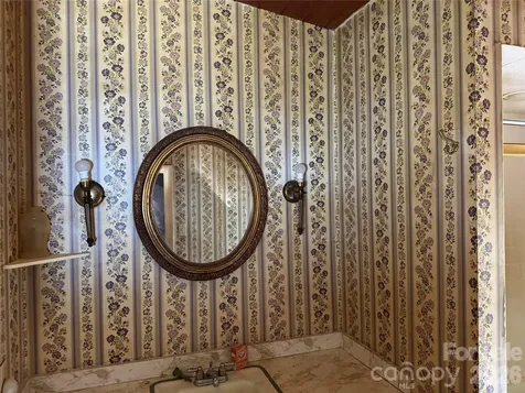 2085 Laurel Ridge N Maggie Valley NC 28751