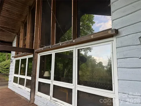 2085 Laurel Ridge N Maggie Valley NC 28751