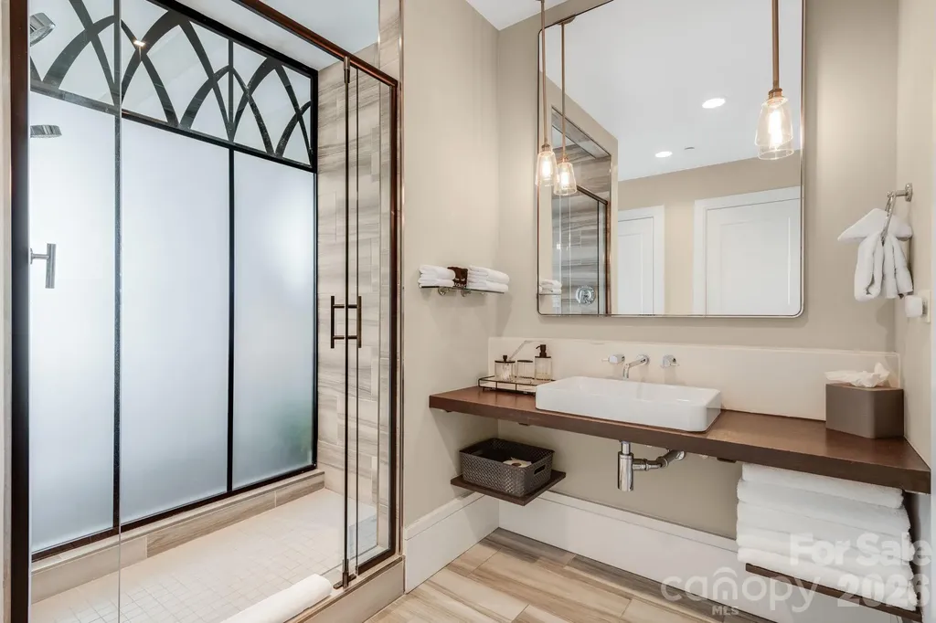 7 Patton Avenue Asheville NC 28801