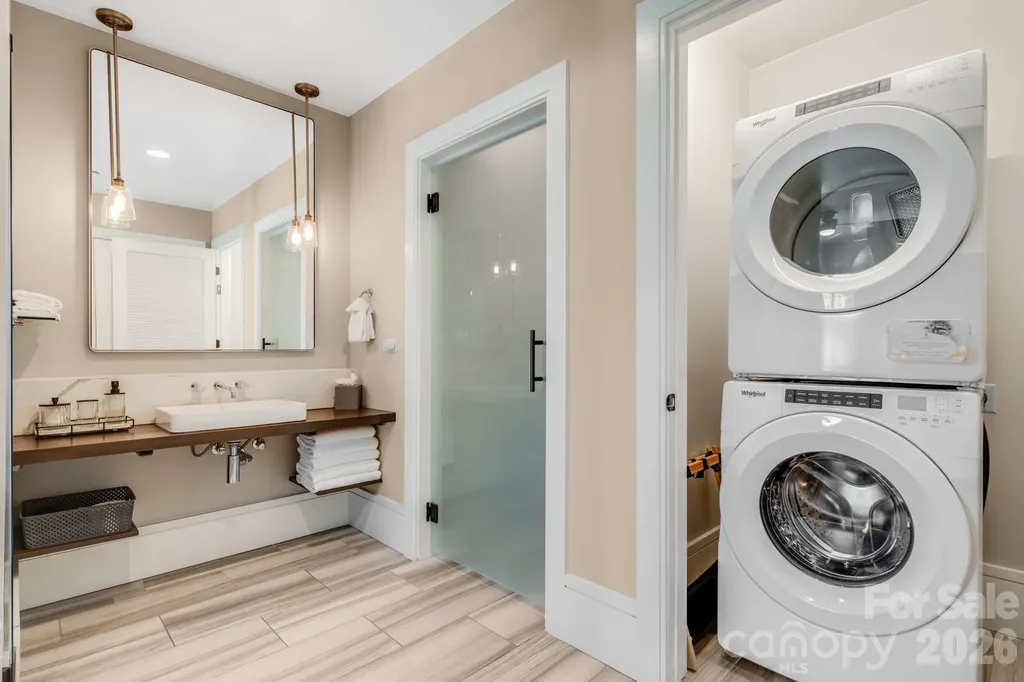 7 Patton Avenue Asheville NC 28801