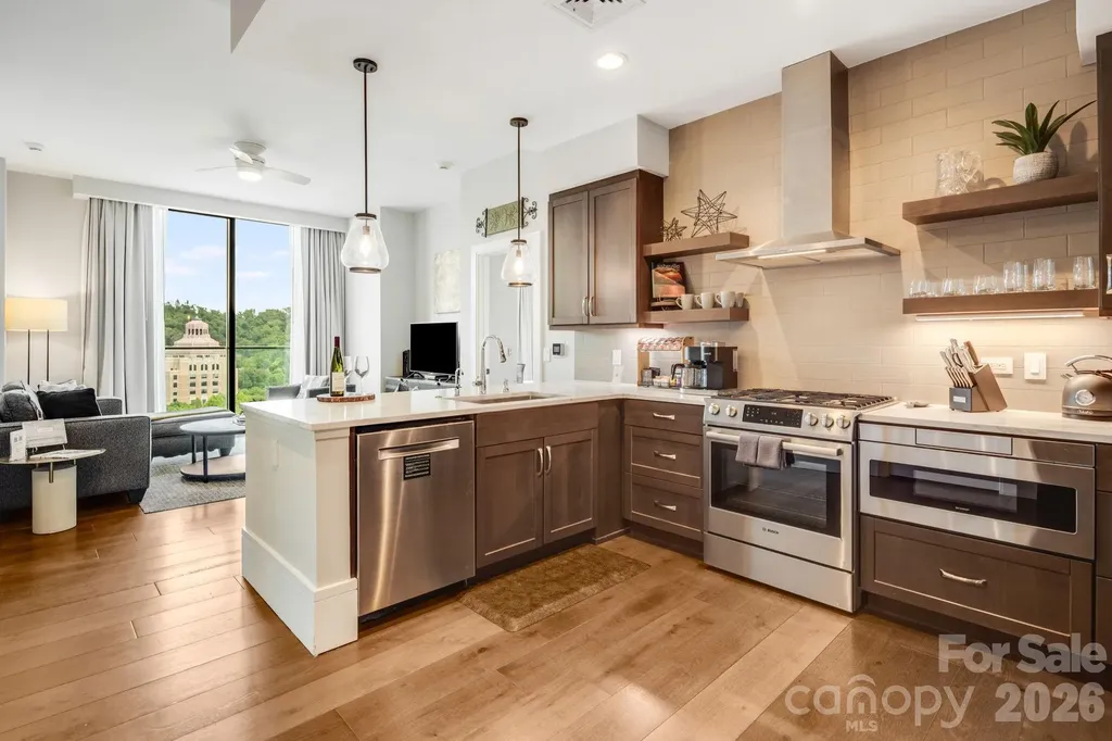 7 Patton Avenue Asheville NC 28801
