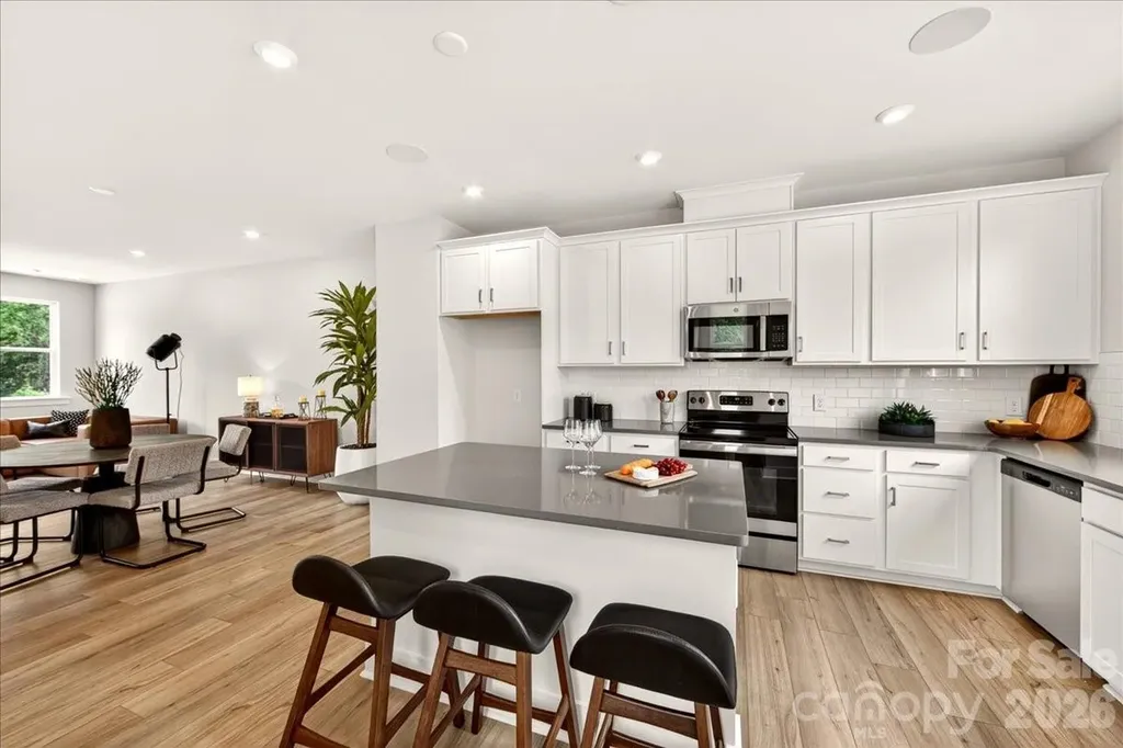 4032 Canvas Court Charlotte NC 28205