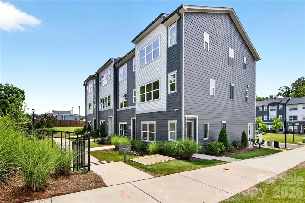 4032 Canvas Court Charlotte NC 28205