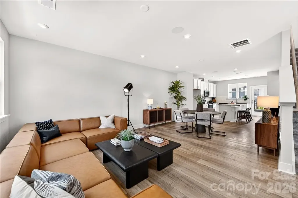 4032 Canvas Court Charlotte NC 28205