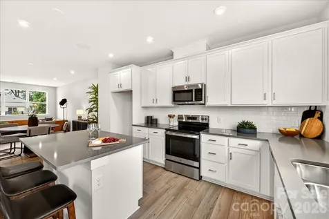 4032 Canvas Court Charlotte NC 28205