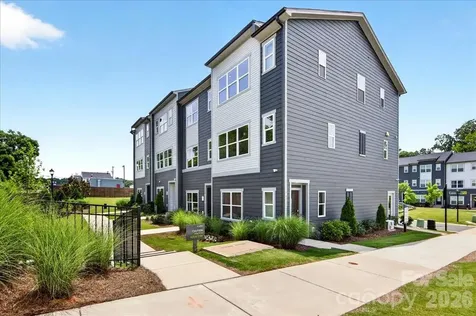 4032 Canvas Court Charlotte NC 28205
