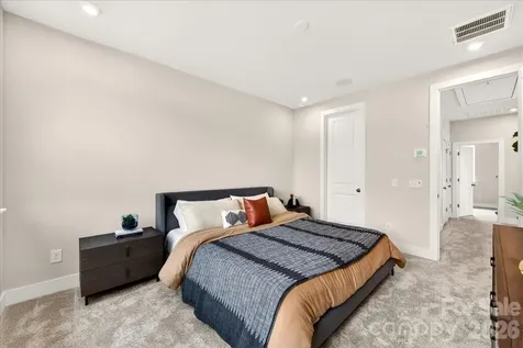 4032 Canvas Court Charlotte NC 28205