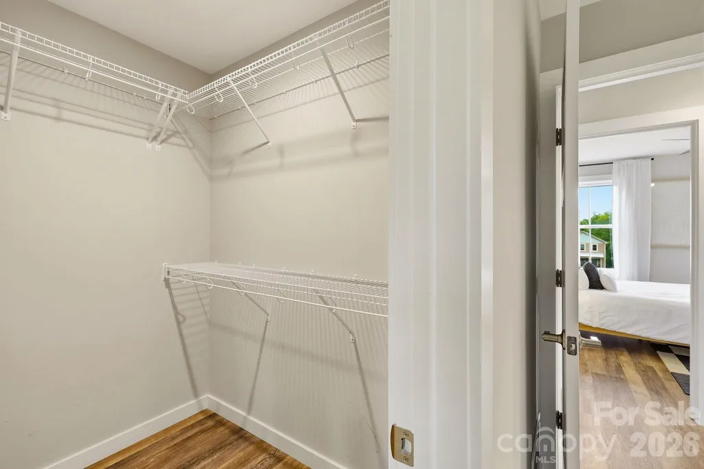 27 Ben Lippen Road Asheville NC 28806
