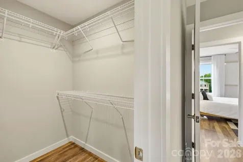 27 Ben Lippen Road Asheville NC 28806