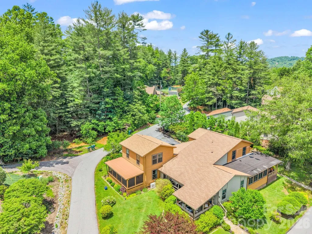 117 Willow Way Hendersonville NC 28739