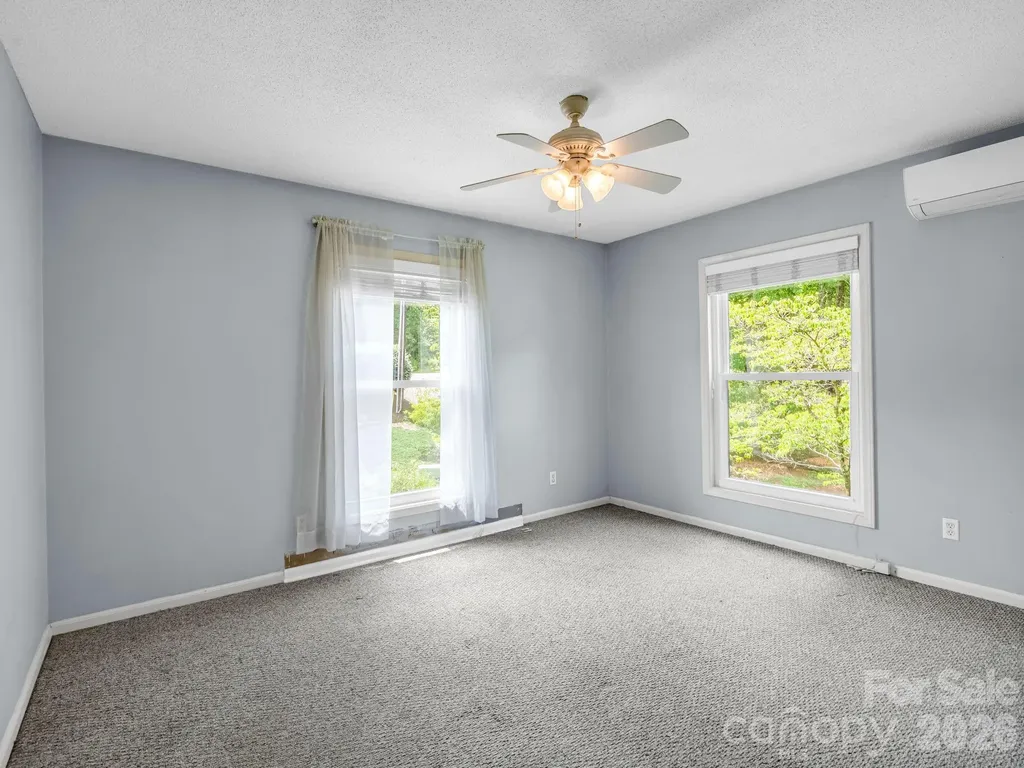 117 Willow Way Hendersonville NC 28739