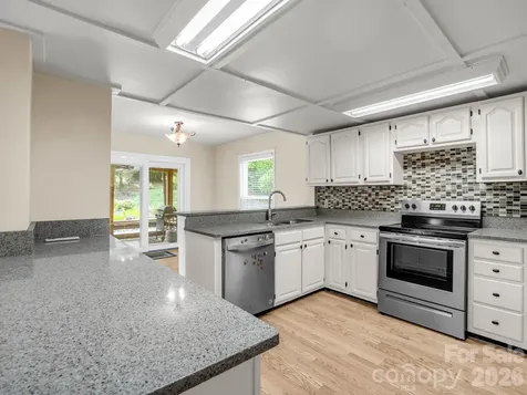 117 Willow Way Hendersonville NC 28739