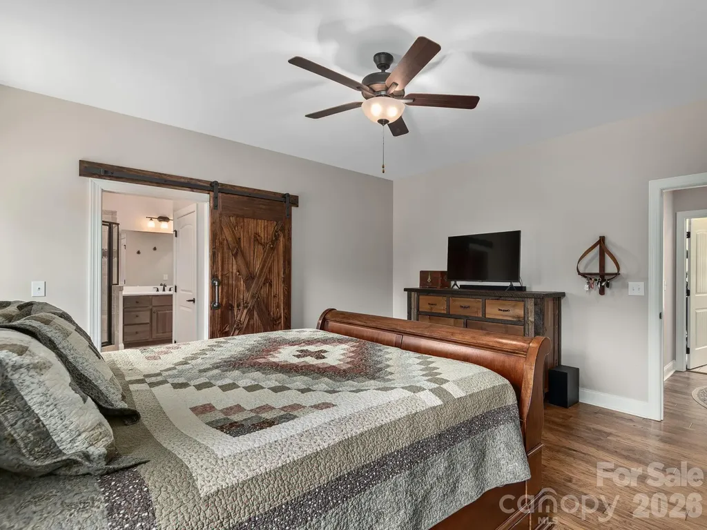 4 Farm Pond Lane Candler NC 28715