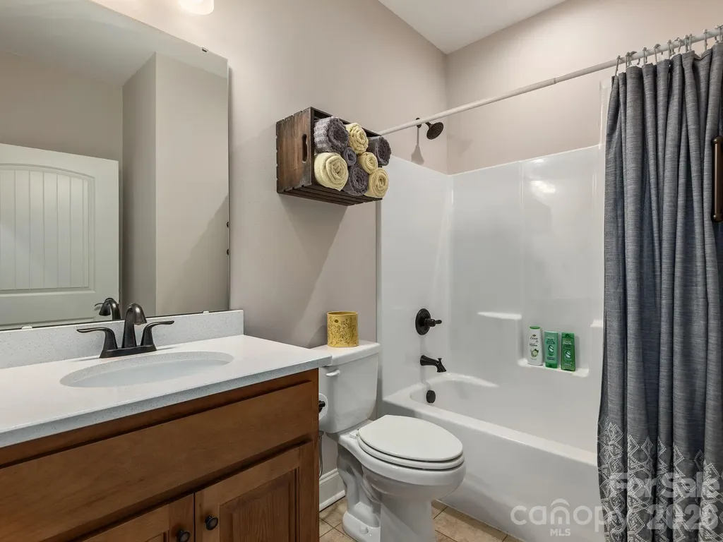 4 Farm Pond Lane Candler NC 28715