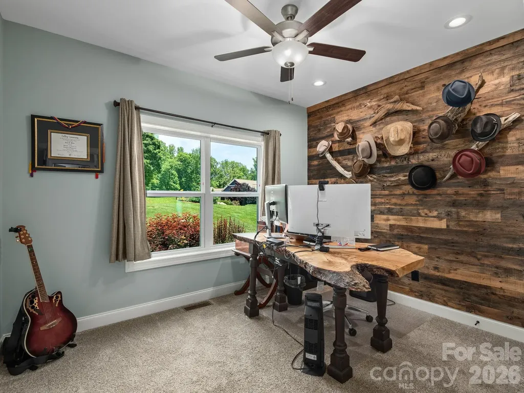 4 Farm Pond Lane Candler NC 28715