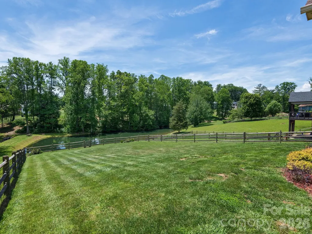 4 Farm Pond Lane Candler NC 28715