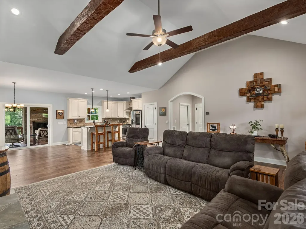 4 Farm Pond Lane Candler NC 28715