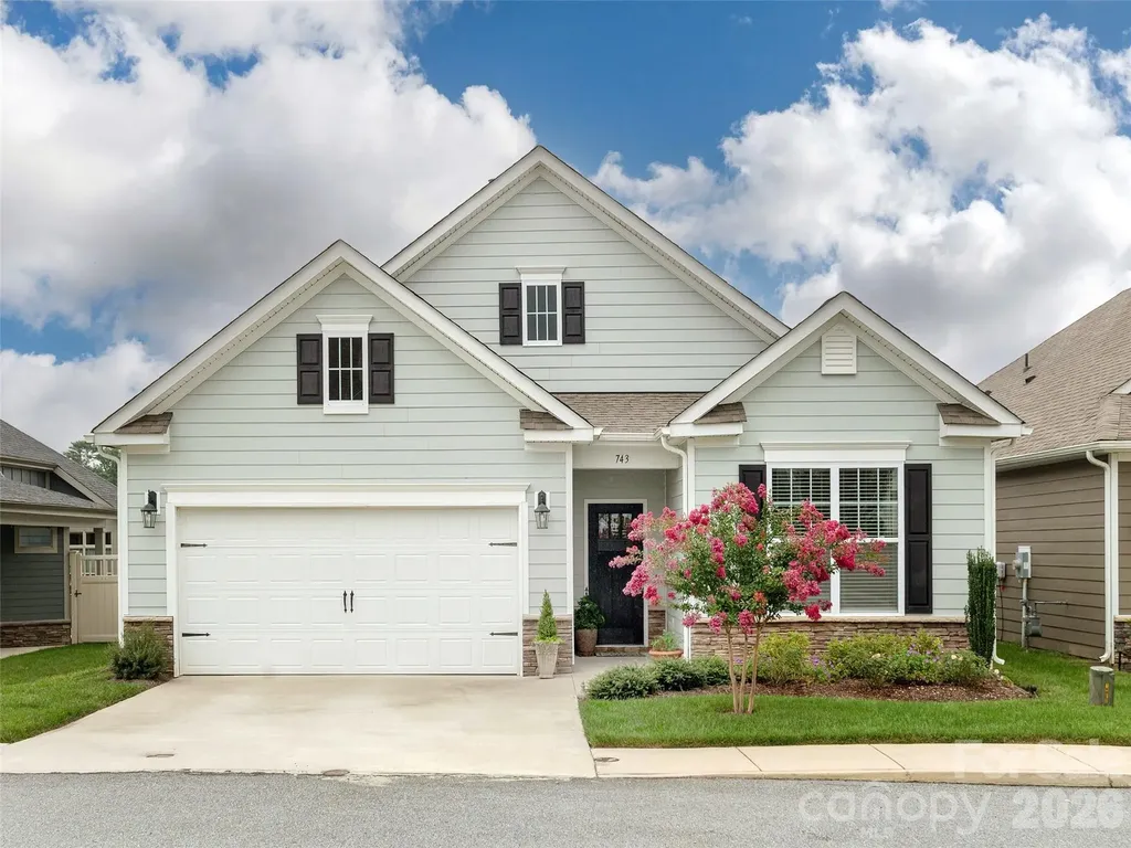 743 Summerfield Place Flat Rock NC 28731