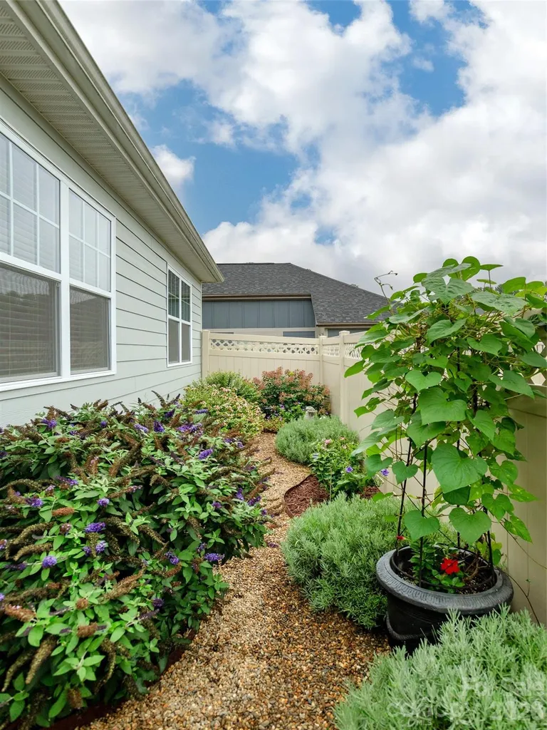 743 Summerfield Place Flat Rock NC 28731
