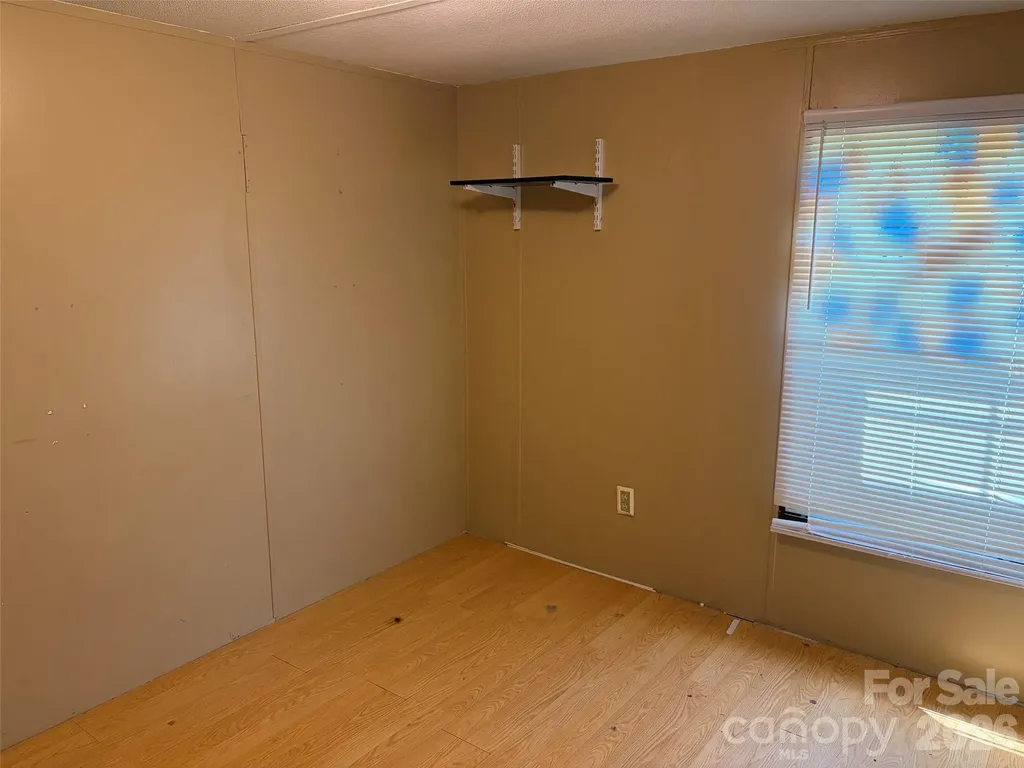 15 Spring Street Candler NC 28715