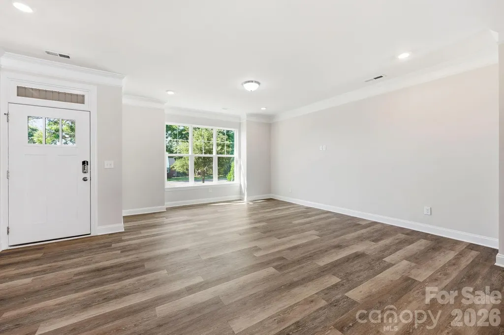 5036 David Cox Road Charlotte NC 28269