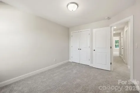 5036 David Cox Road Charlotte NC 28269