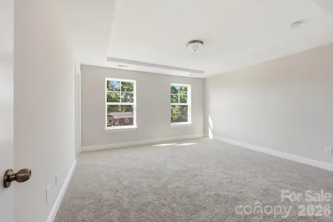 5036 David Cox Road Charlotte NC 28269