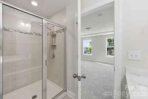 5036 David Cox Road Charlotte NC 28269