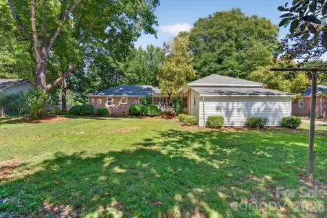6221 Woodbridge Road Charlotte NC 28227