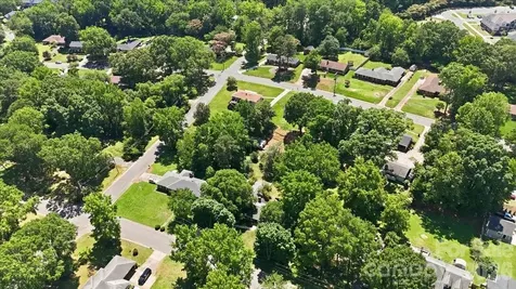 6221 Woodbridge Road Charlotte NC 28227