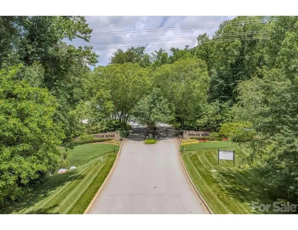 10 Fall Mountain Road Asheville NC 28803