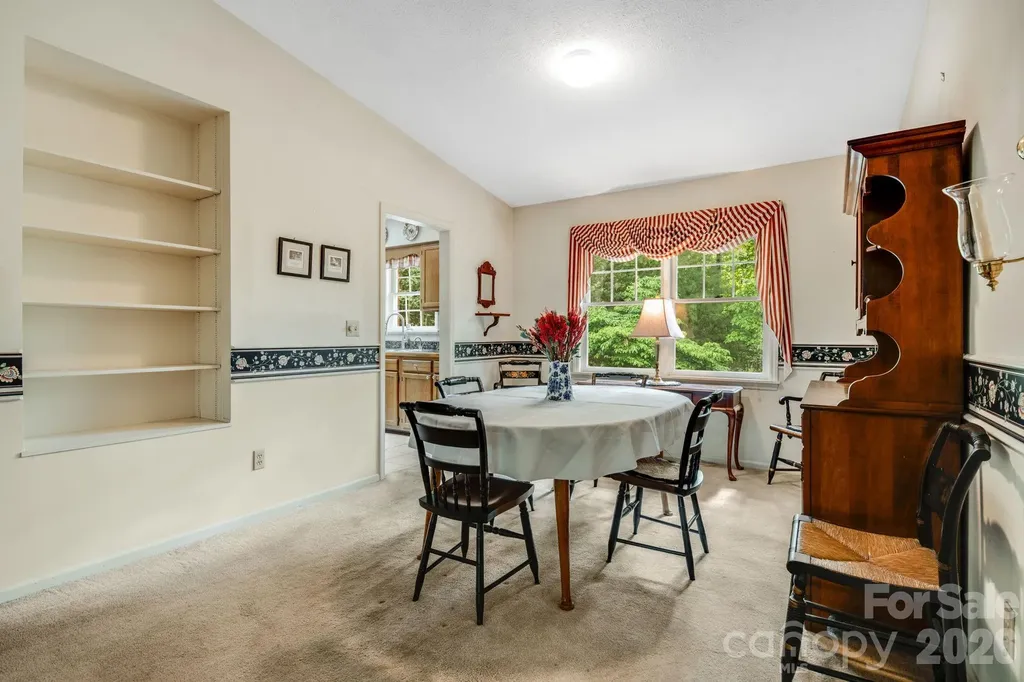 636 Goldview Drive Hendersonville NC 28791
